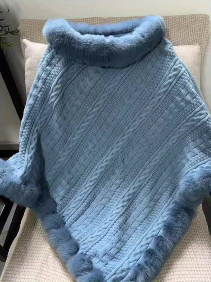 Damen Strickponcho mit Zopfmuster und Kunstpelzbesatz