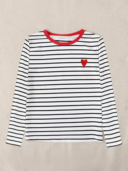 Gestreiftes Langarmshirt mit Rundhalsausschnitt und Herz-Applikation