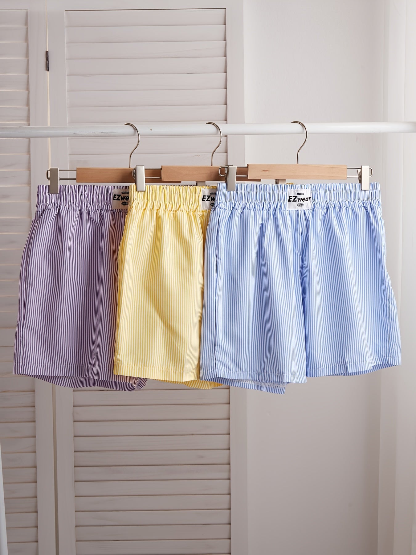 Damen Pyjama Shorts Set mit Streifenmuster – Bequeme Freizeitshorts für Zuhause und Schlaf