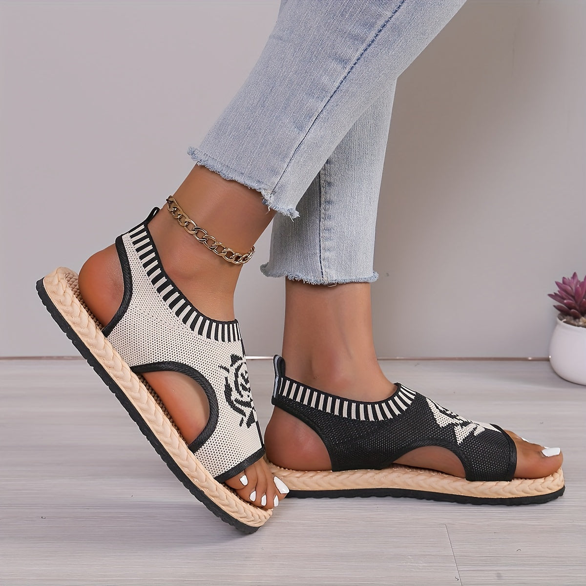 Damen Casual Sandalen mit Blumenmuster – Bequeme Sommerschuhe mit offener Zehenpartie