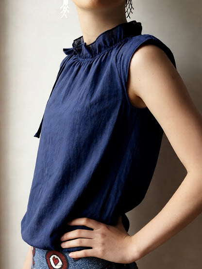 Damen Bluse ärmellos mit Stehkragen und Rüschen – Eleganter Alltags- und Büro-Look