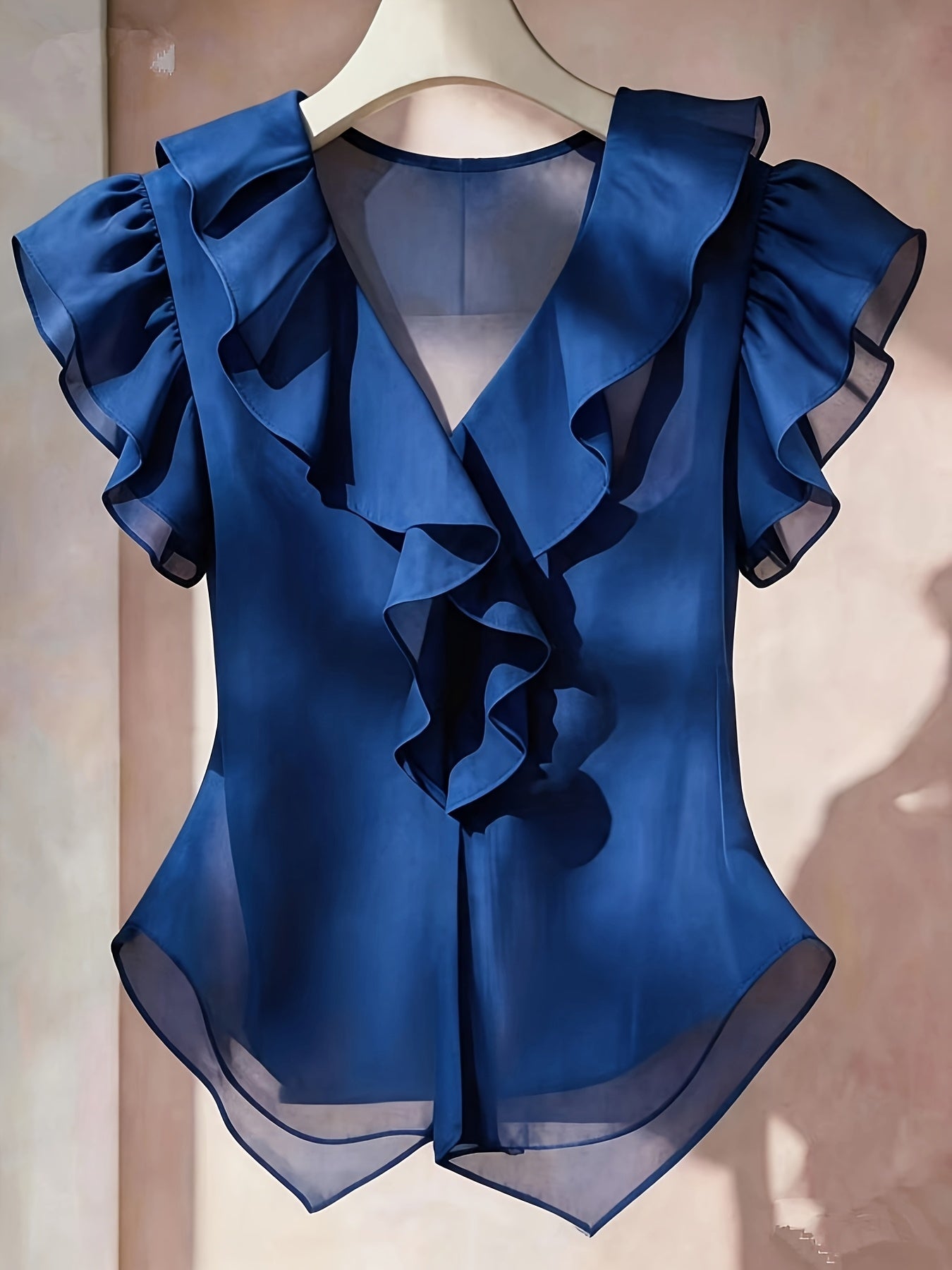 Damen Rüschenbluse mit V-Ausschnitt und Volantärmeln – Elegante Chiffonbluse für Büro und besondere Anlässe