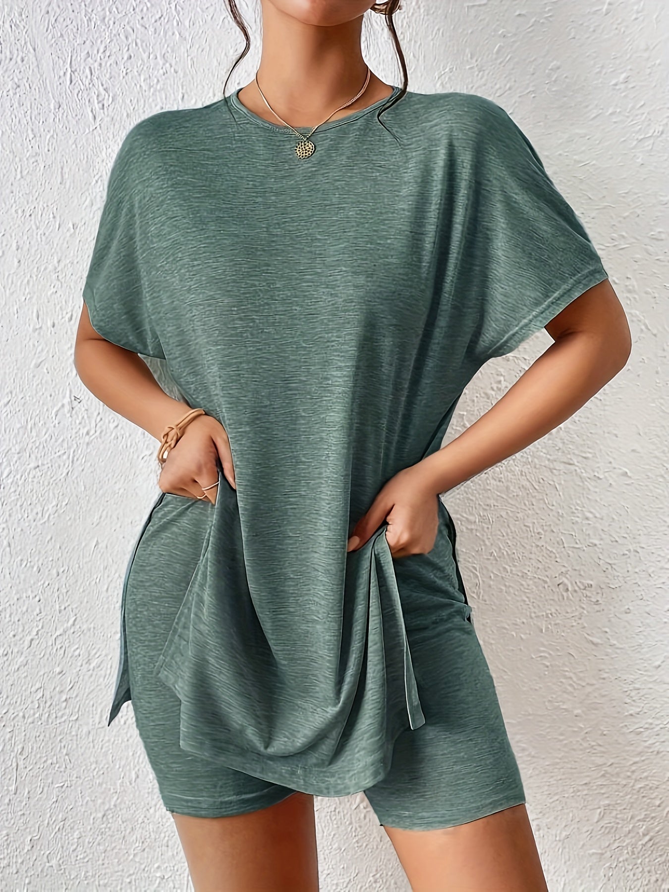 Damen Loungewear Set mit Oversize T-Shirt und Shorts – Eleganter Freizeit-Look für Zuhause oder Alltag
