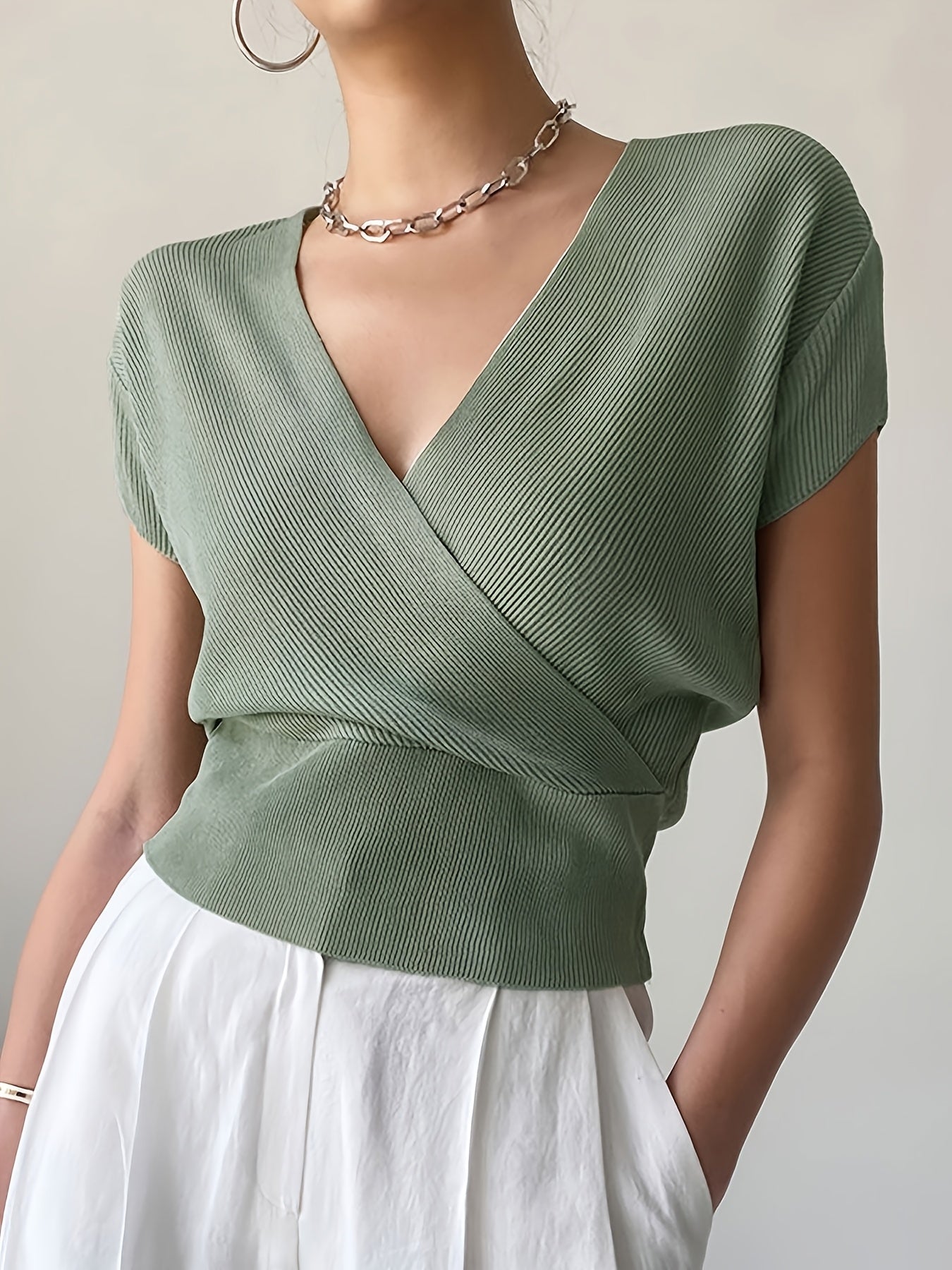 Damen Wickelshirt mit V-Ausschnitt – Eleganter Sommer Pullover Kurzarm für Freizeit & Büro