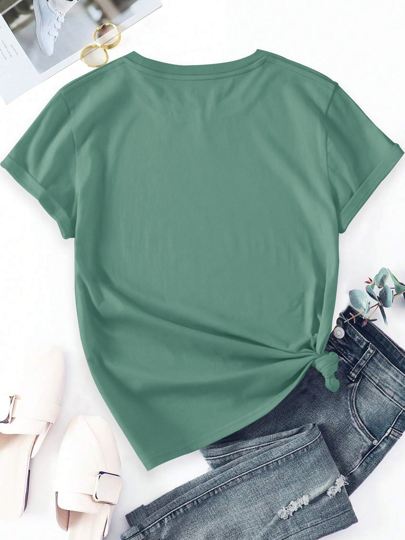 Damen T-Shirt mit Lavendel-Blumenprint – Künstlerisches Freizeitshirt für Alltag und besondere Anlässe