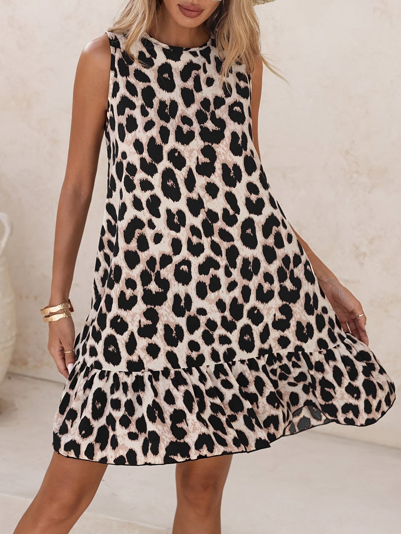 Damen Sommerkleid im Leopardenmuster – Ärmelloses Freizeitkleid mit Volant für Strand und Alltag
