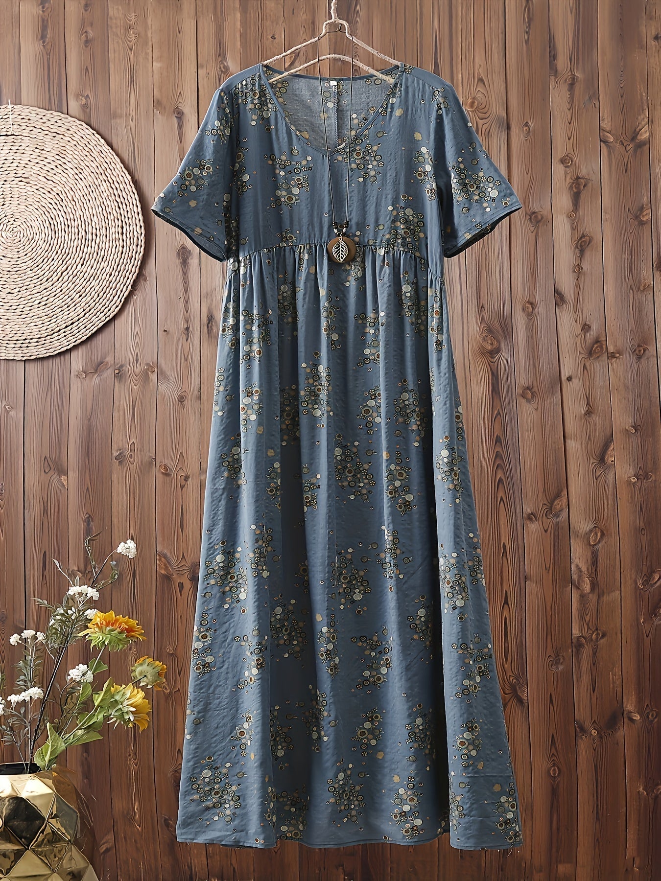 Damen Maxikleid Boho Stil mit Blumenmuster – Freizeitkleid für Alltag und Urlaub