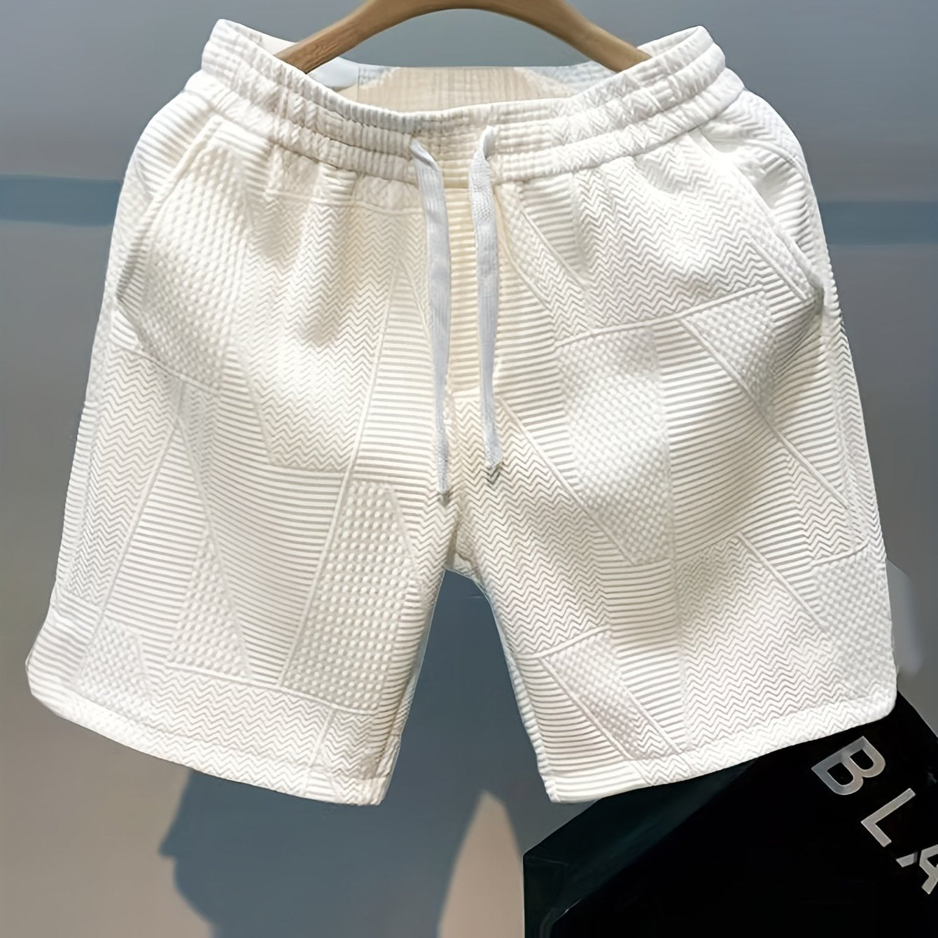 Herren Freizeitshorts mit Prägungsmuster – Moderner Look für Alltag und Sport