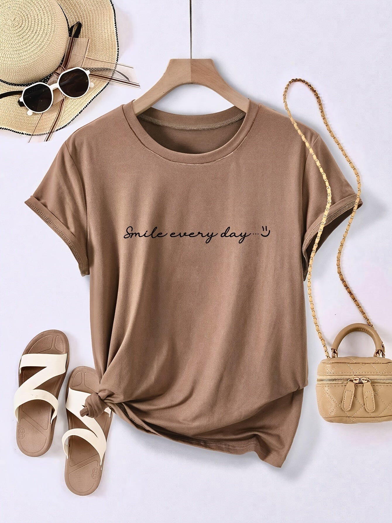 Damen T-Shirt mit Slogan Smile Every Day – Lockeres Freizeitshirt mit Aufdruck