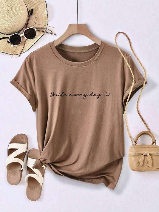 Damen T-Shirt mit Slogan Smile Every Day – Lockeres Freizeitshirt mit Aufdruck