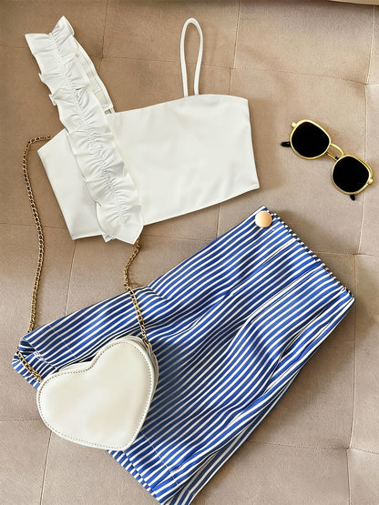 Damen Zweiteiler Set – Modisches Rüschen-Bustier & Gestreifte High-Waist Shorts, Stilvolles Outfit für Alltag & Freizeit