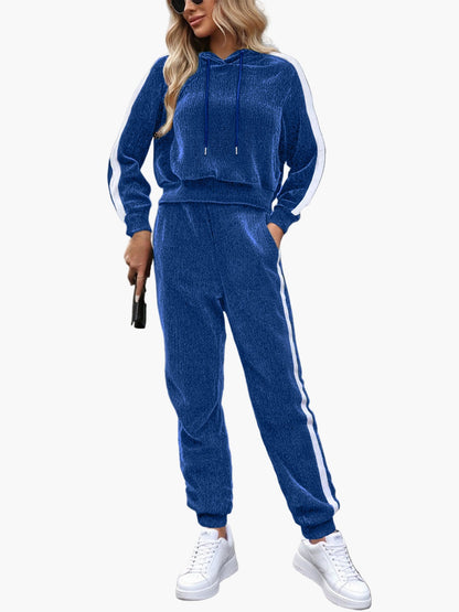 Damen Trainingsanzug Set – Sportlicher Freizeit-Look mit Kapuzenpullover und Jogginghose, ideal für Alltag und Fitness