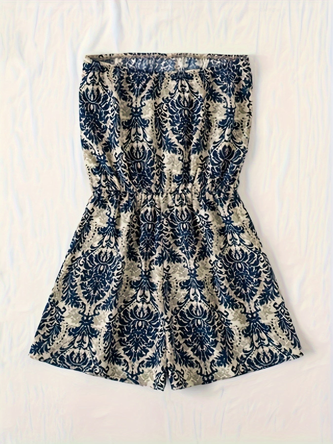 Damen Jumpsuit Bandeau Kurz Einteiler mit Damastmuster – Eleganter Sommer Overall für Urlaub & Freizeit
