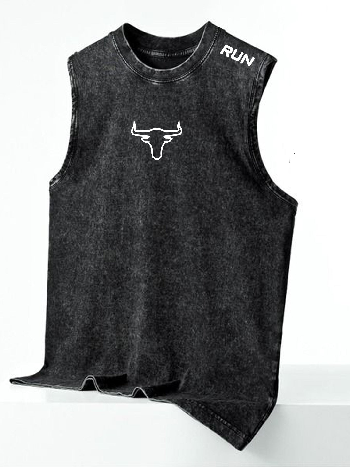 Herren Vintage Streetstyle Muskelshirt mit Stier-Print und Distressed Denim Shorts, lässig für Sommer & Freizeit