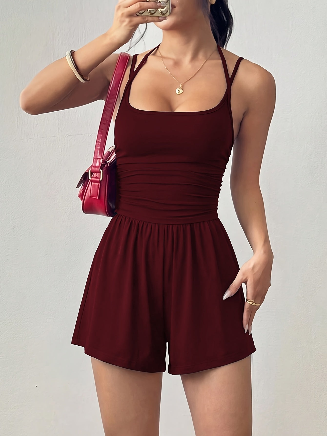 Damen Jumpsuit mit schmalen Trägern und figurbetonter Passform – Eleganter Einteiler für Alltag und Ausgehen