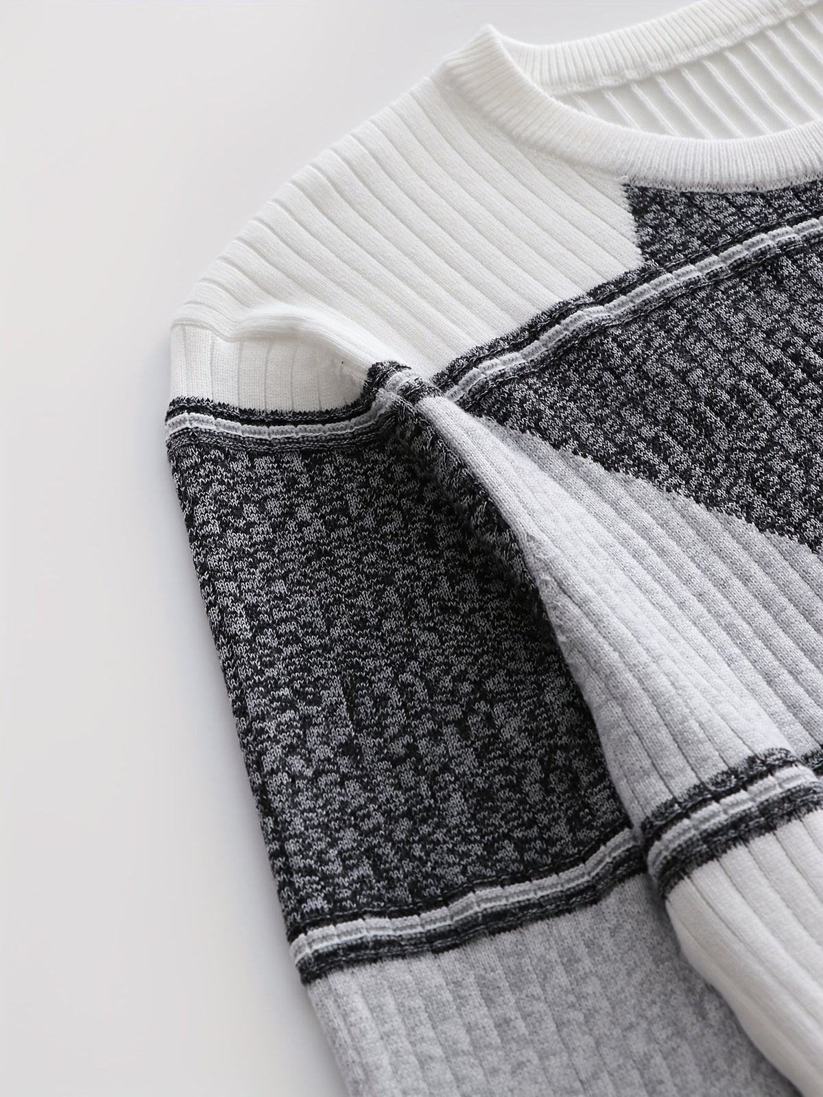 Herren Pullover Langarm Gerippt mit Geometrischem Muster Schwarz Weiß