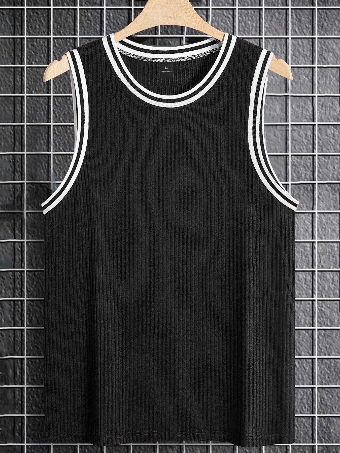 Herren Sportliches Tanktop mit Kontrast-Details – Athletischer Look für Freizeit und Training