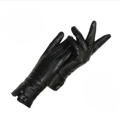 Schwarze Handschuhe aus weichem Material mit Knopfdetails und sichtbaren Nähten