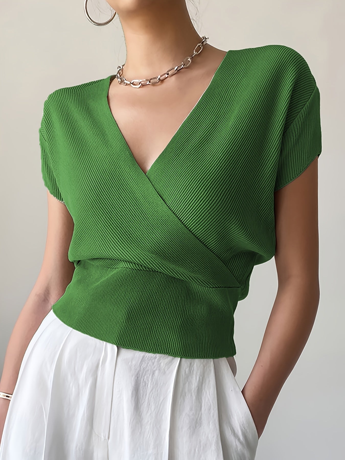 Damen Wickelshirt mit V-Ausschnitt – Eleganter Sommer Pullover Kurzarm für Freizeit & Büro