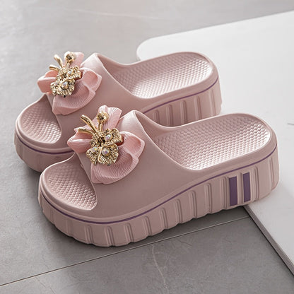 Damen Plateau-Slides mit floraler Applikation und modernem Design – Modische Freizeitsandalen
