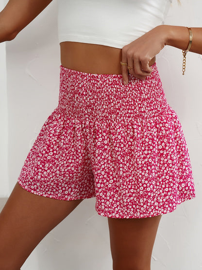 Damen Sommer Shorts mit Blumenmuster und Smokbund – Lässige Freizeitshorts