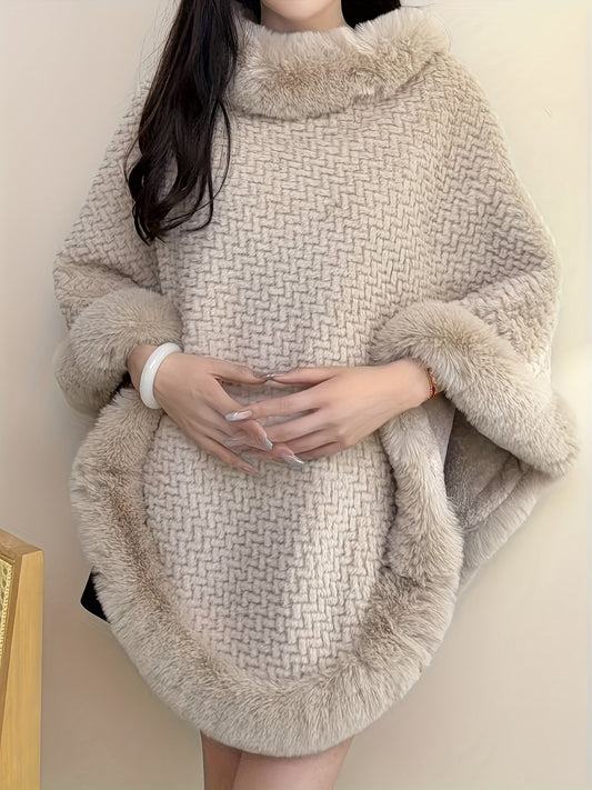Damen Poncho mit Rollkragen und Kunstfellbesatz - Weiche Strickoptik