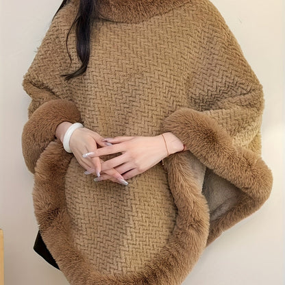 Damen Poncho mit Rollkragen und Kunstfellbesatz - Weiche Strickoptik