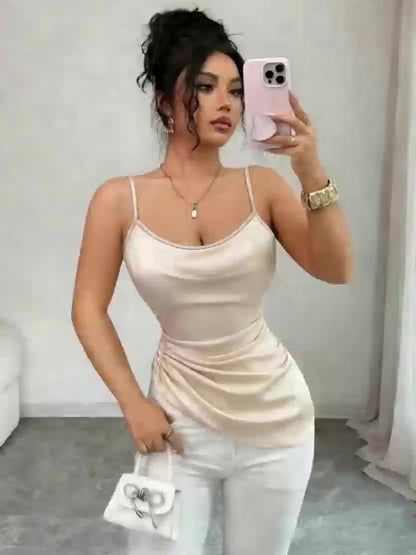 Damen Satin-Camisole mit Wasserfallausschnitt und Raffungen – Elegantes Oberteil für Abend und Party