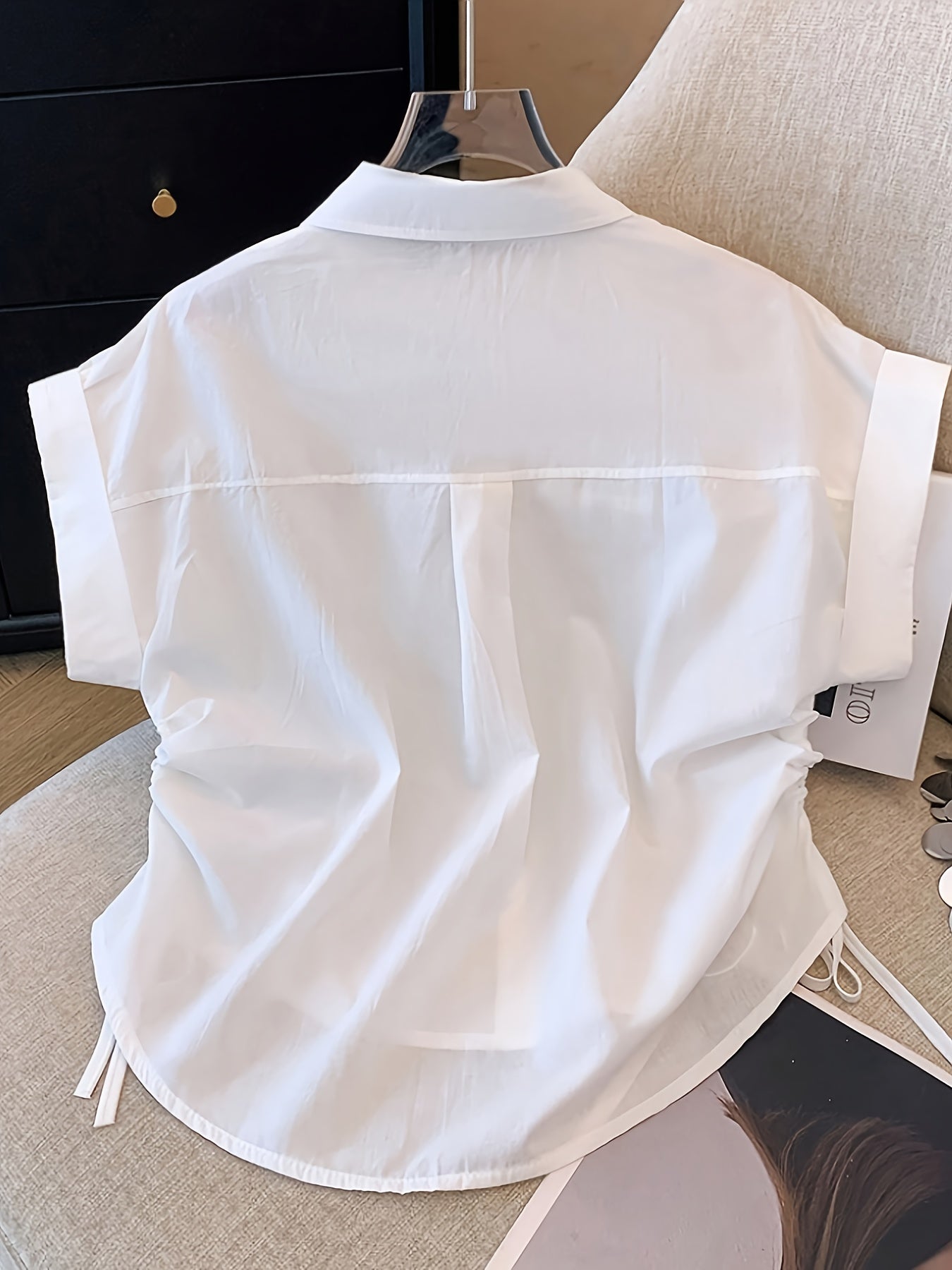Damen Kurzarm Bluse mit Kordelzug und Hemdkragen – Modisch & Vielseitig