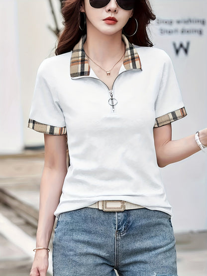 Damen Casual Poloshirt mit Reißverschlusskragen und Karodetails – Modisches Freizeitshirt für Alltag und Ausgehen