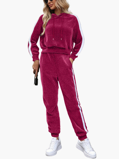 Damen Trainingsanzug Set – Sportlicher Freizeit-Look mit Kapuzenpullover und Jogginghose, ideal für Alltag und Fitness