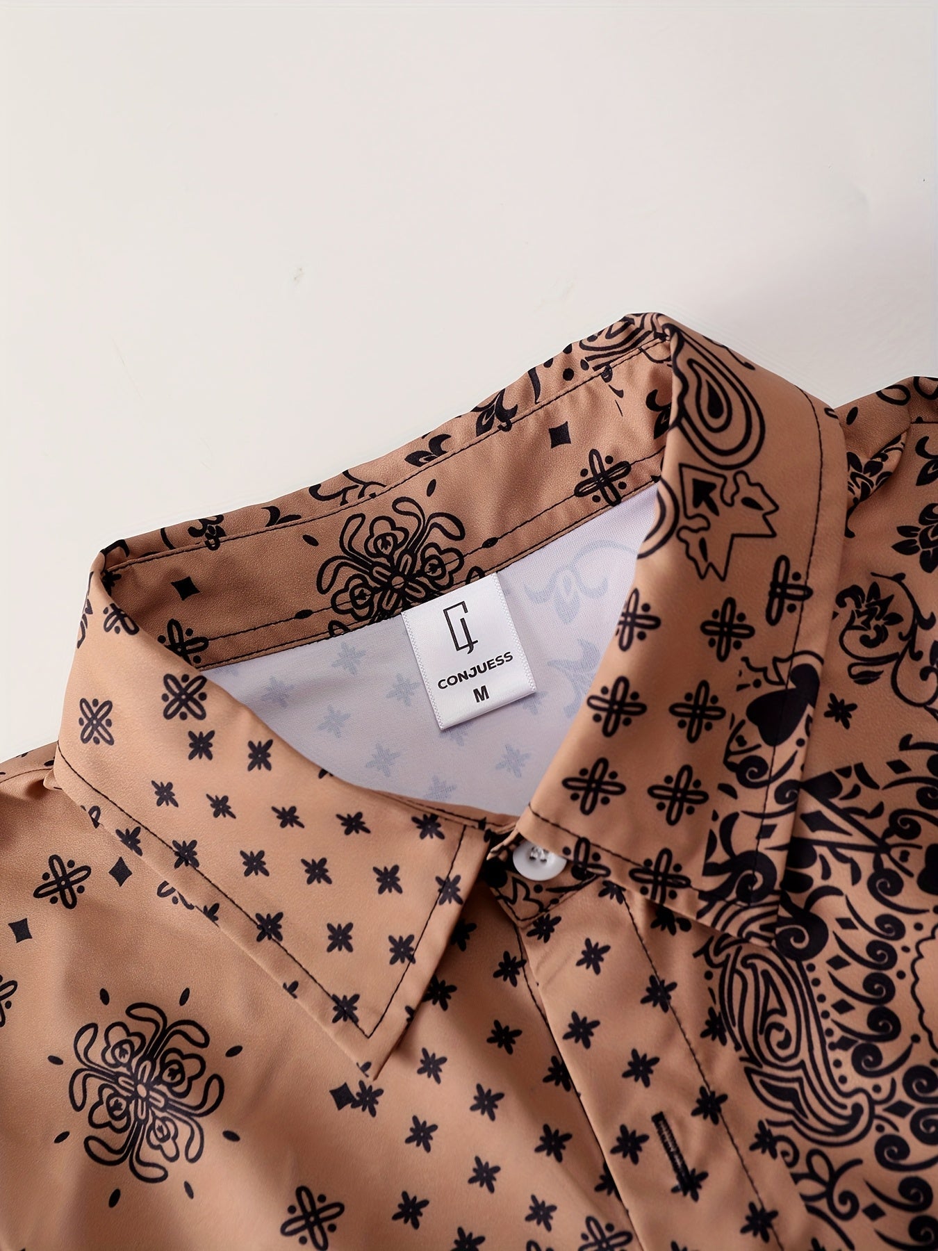 Herren Kurzarm Freizeit Set mit Bandana-Print – Hemd und Shorts, Sommer Outfit, Lässige Mode