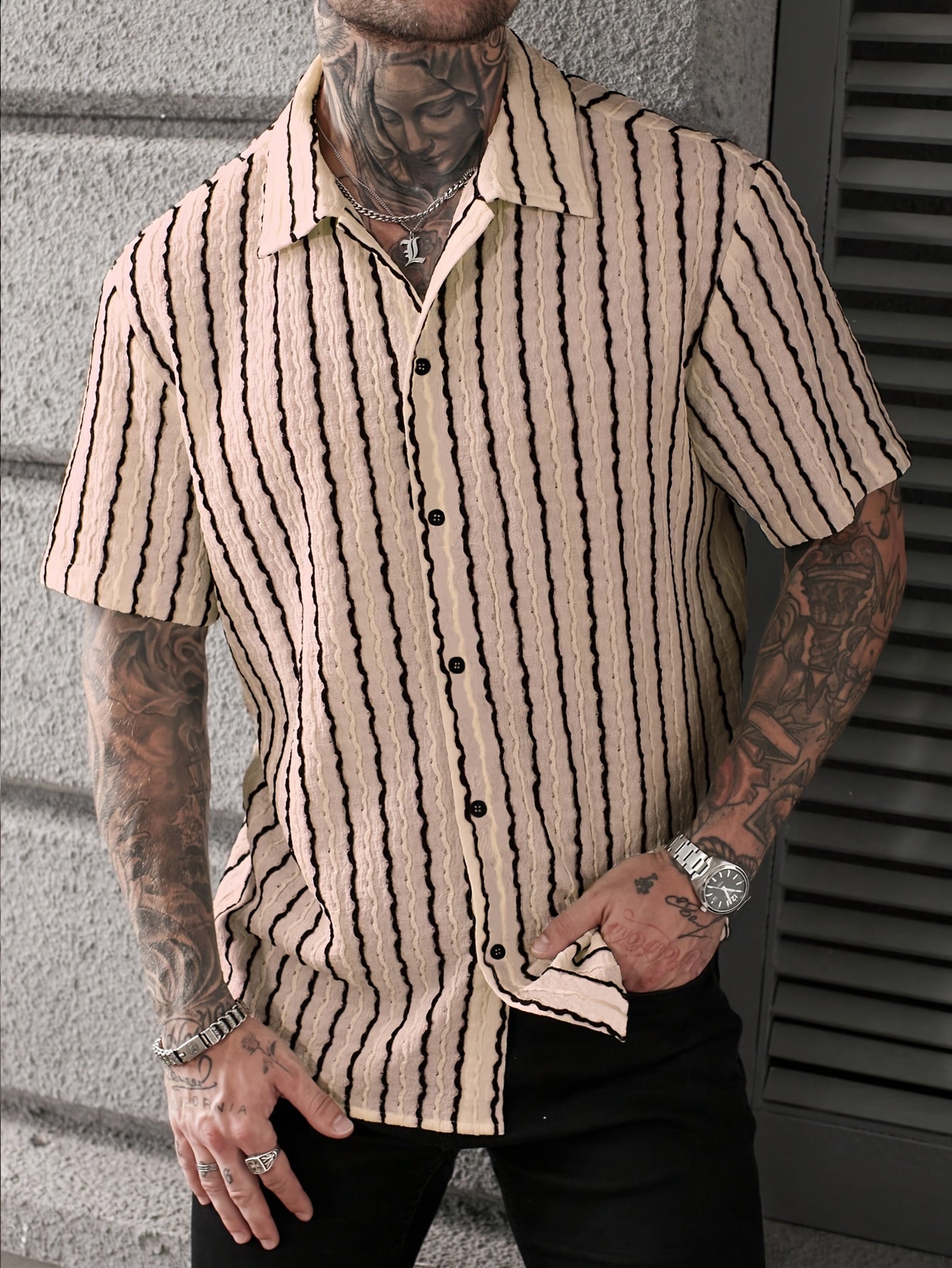 Herren Kurzarm Freizeithemd mit Knopfleiste und Retro-Streifen – Perfekt für Sommer & Freizeit