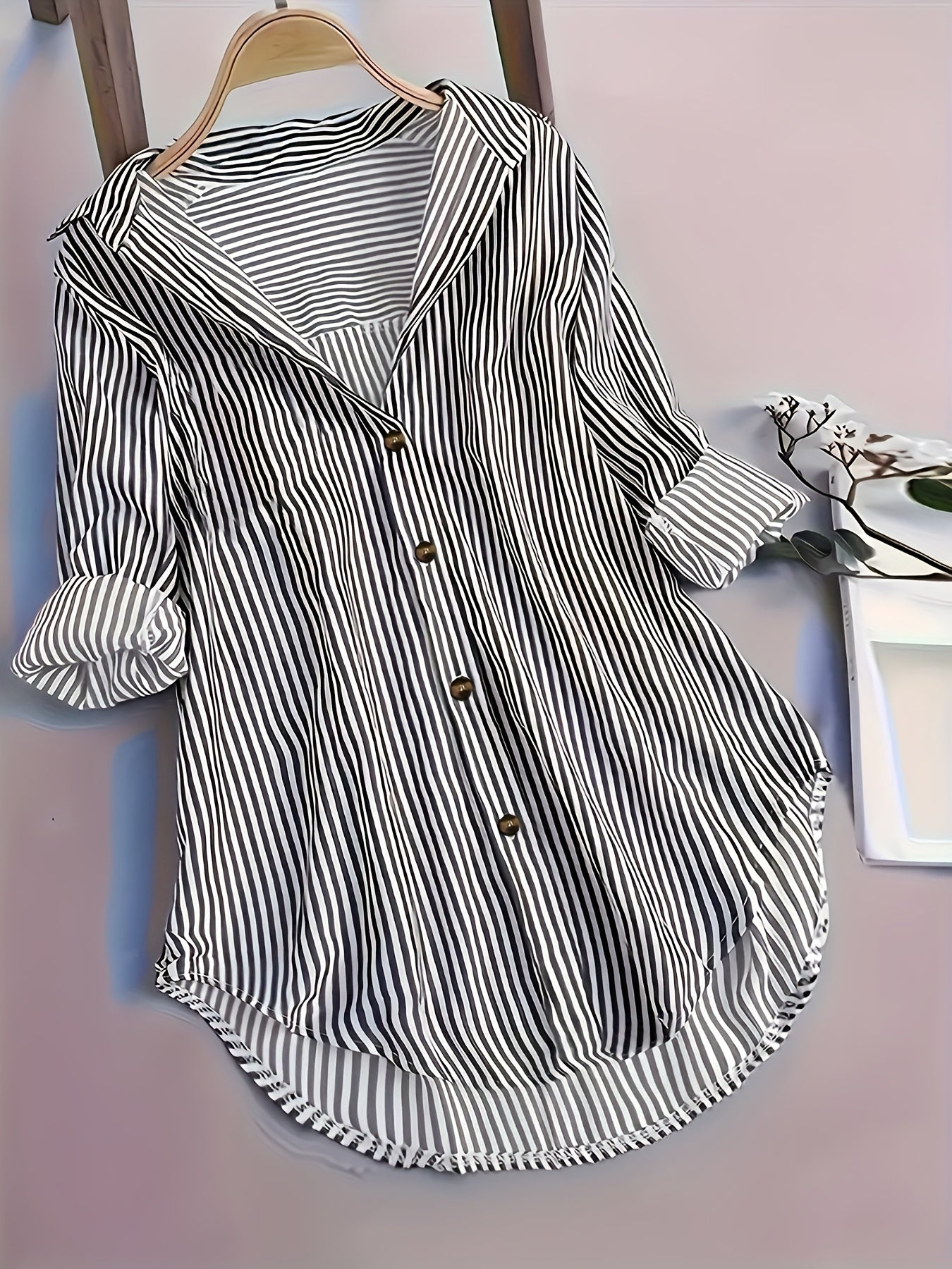 Damen Langarm Hemdbluse mit Streifenmuster und Knopfleiste – Elegante Freizeit- und Bürobluse