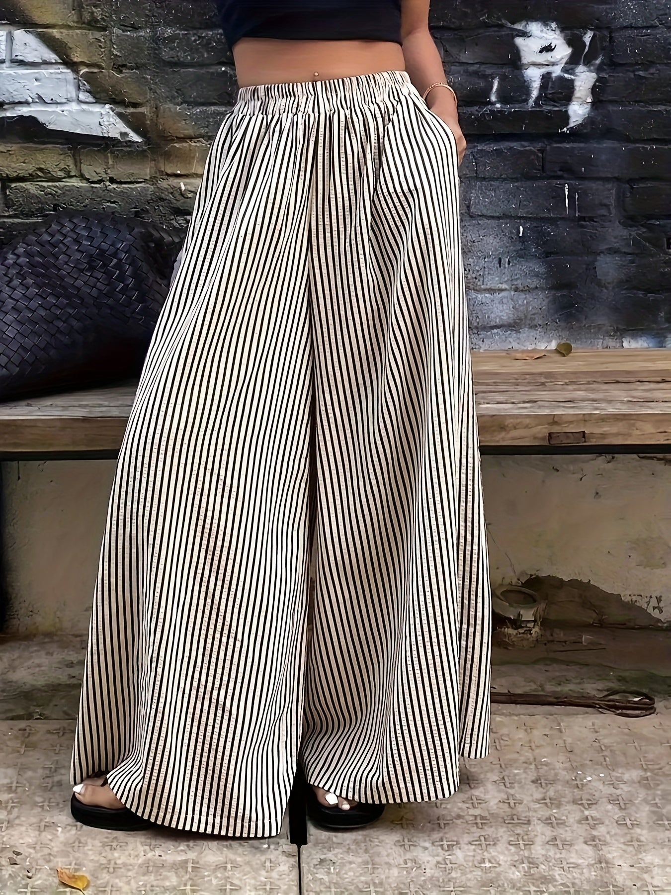 Damen Weite Streifenhose im eleganten Streetstyle für Freizeit und Alltag