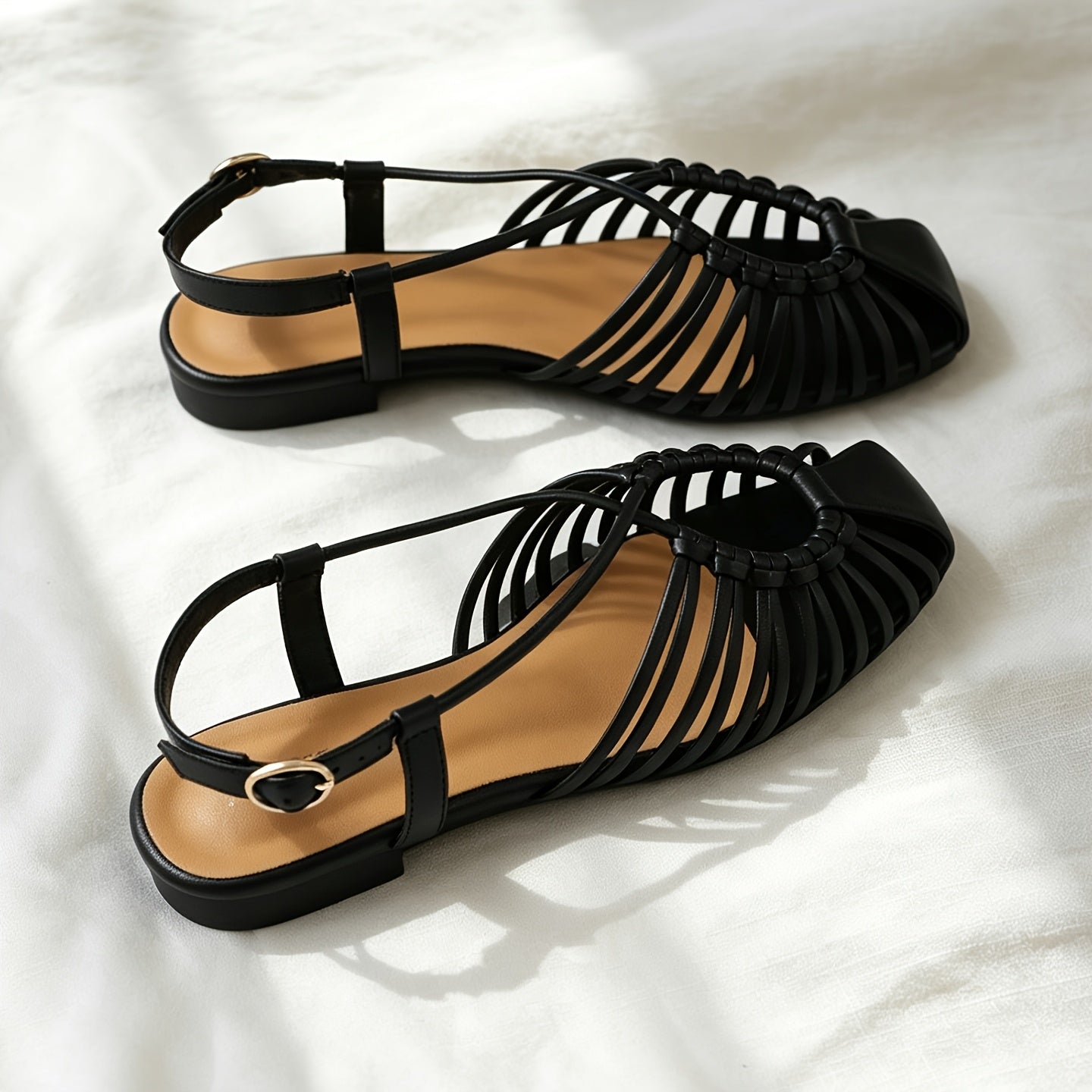 Damen Sandalen mit geflochtenem Design und eckiger Zehenpartie – Stilvolle Sommerschuhe für Alltag und Freizeit