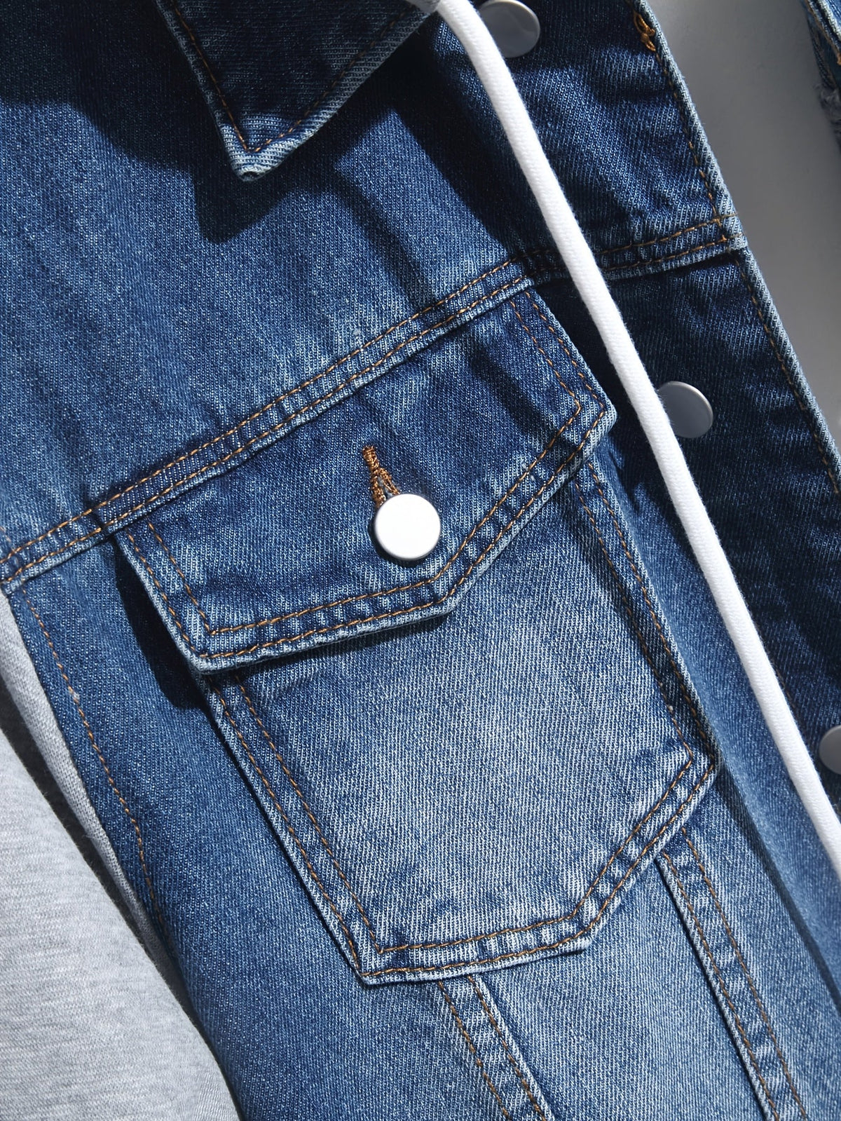 Herren Jeansjacke mit Kapuze Denim und Sweatstoff Ärmel Grau