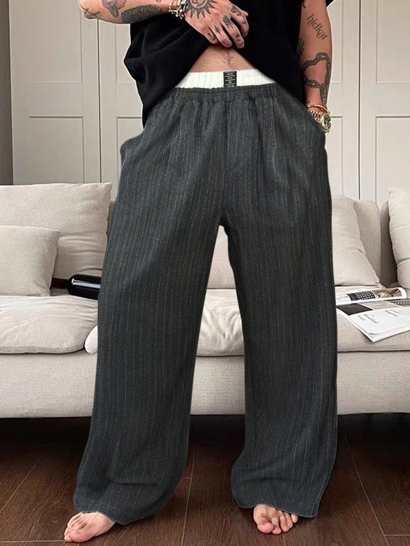 Herren Weite Lounge-Hose mit Nadelstreifen und Elastikbund – Moderner Relaxed Fit für Freizeit und Home Office