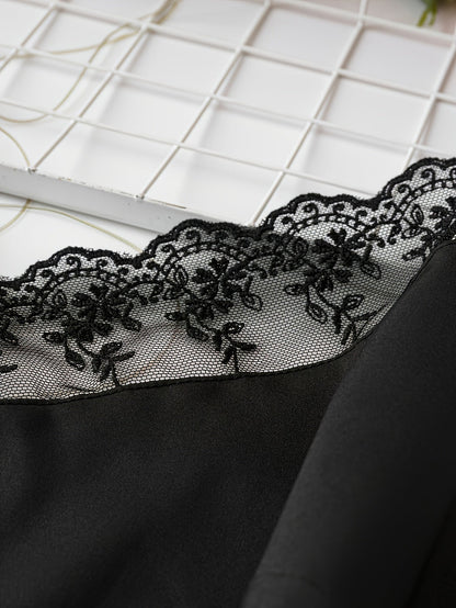Damen Spitzentop mit Knopfleiste und feinem Träger – Elegantes Camisole für Alltag und besondere Anlässe