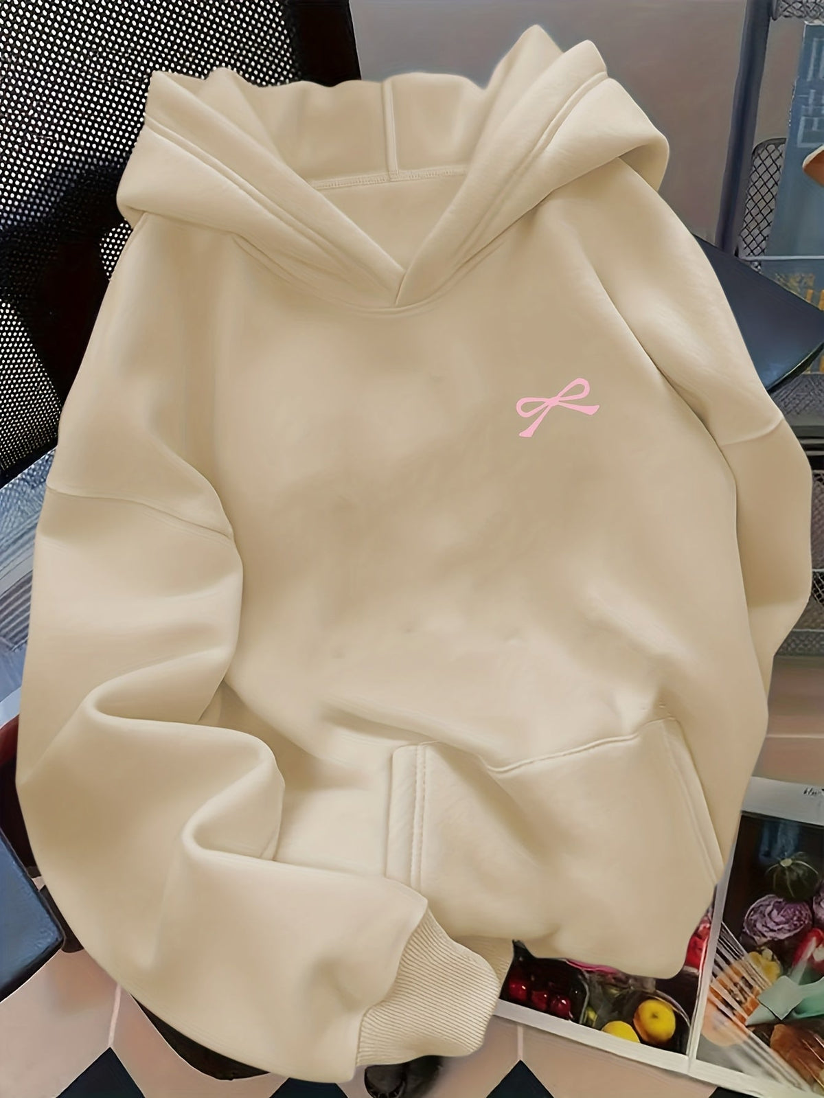Damen Oversized Hoodie mit Schleifen-Stickerei – Lässiger Pullover für Alltag und Freizeit
