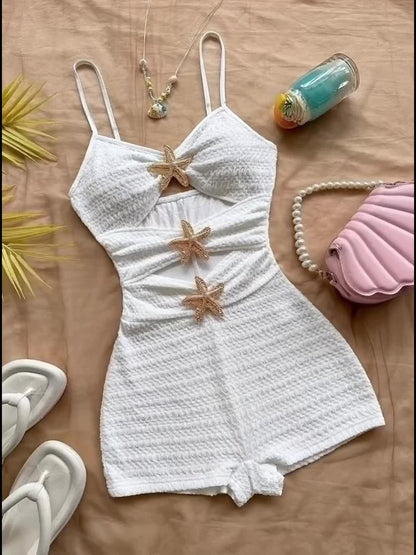 Damen Jumpsuit Einteiler mit Sternverzierung – Strandurlaub, Modernes Cut-Out Design, Romantischer Sommer-Look