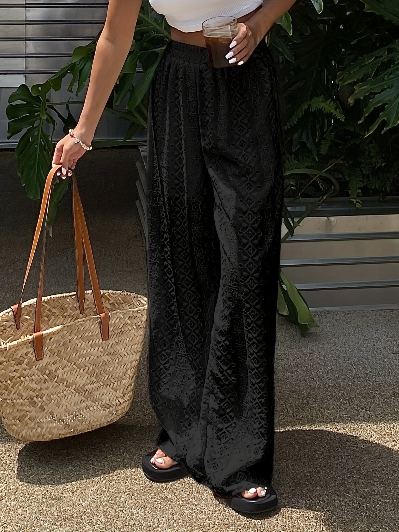 Damen Weite Spitzenhose im Boho-Stil – Elegant, Feminin & Vielseitig für Sommer und Urlaub