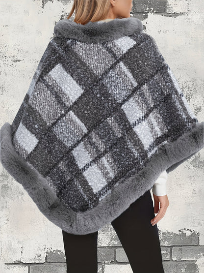 Damen Poncho mit Fellimitatbesatz, kariert, in Braun oder Grau