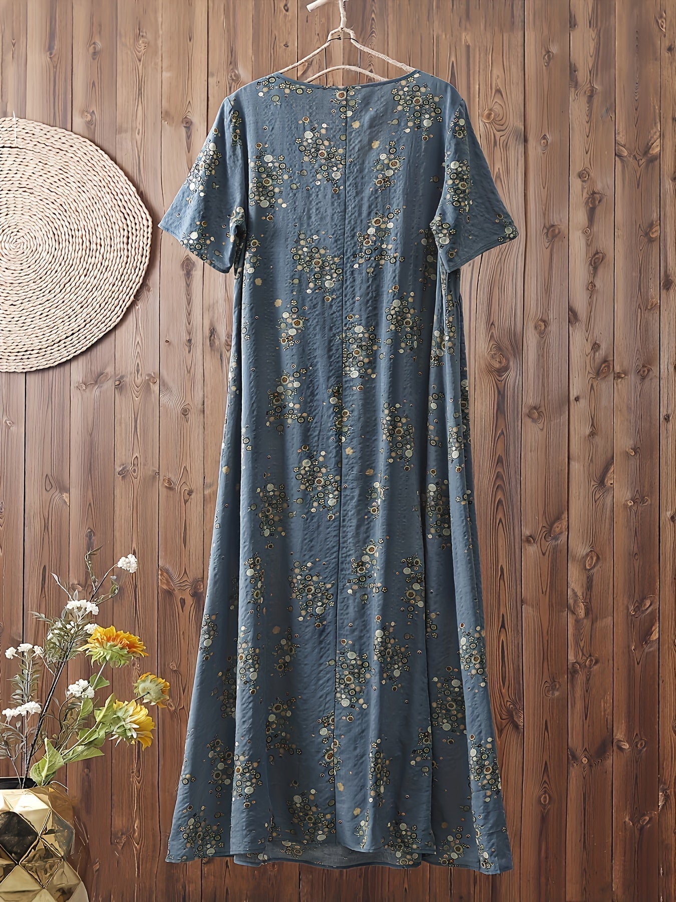 Damen Maxikleid Boho Stil mit Blumenmuster – Freizeitkleid für Alltag und Urlaub