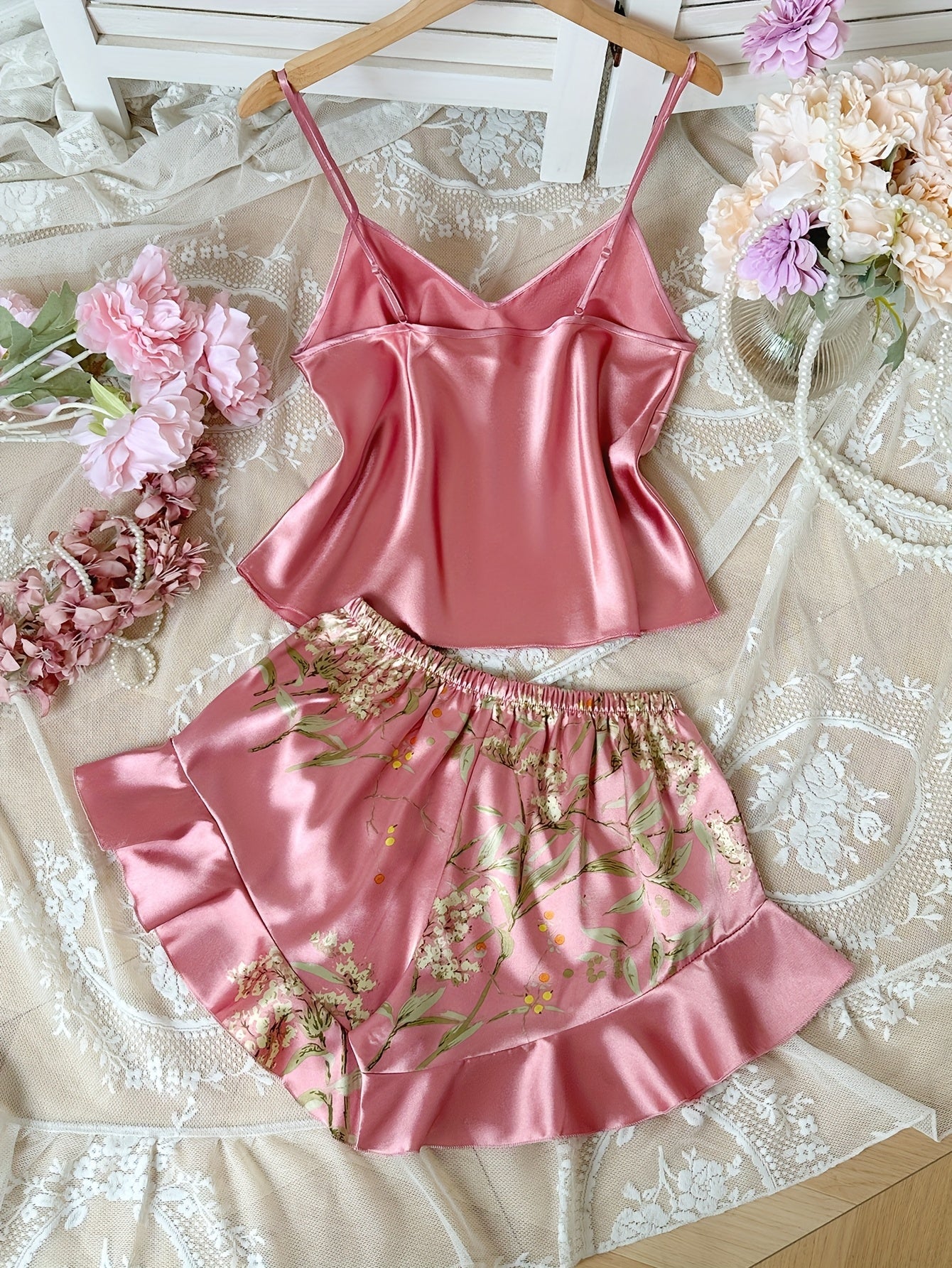 Damen Satin Pyjama Set mit Blumenmuster – Elegantes Schlafanzug-Set für Sommer & Alltag