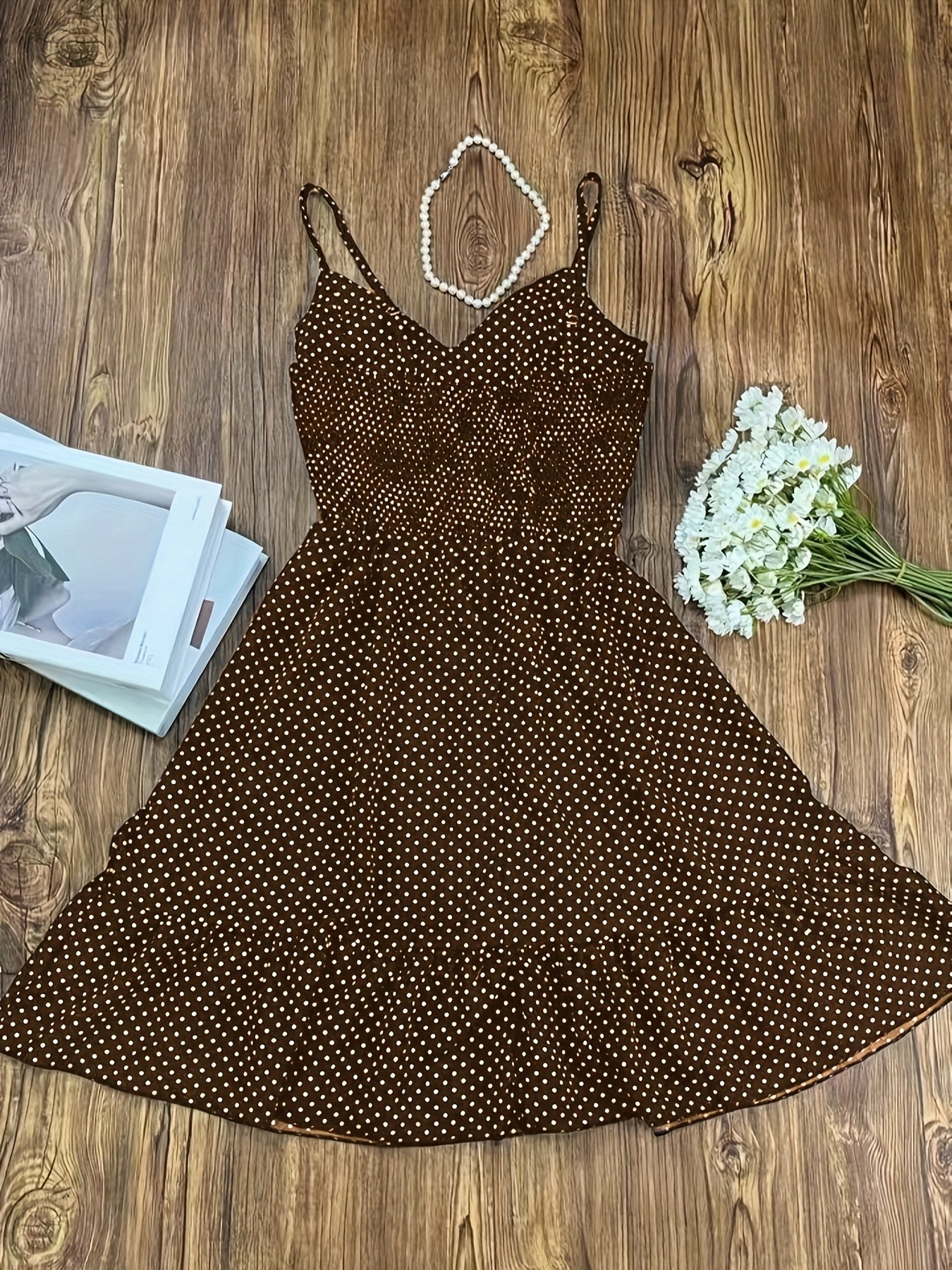 Damen Polka Dot Trägerkleid mit Knopfleiste und Rüschen – Vintage Style Freizeitkleid