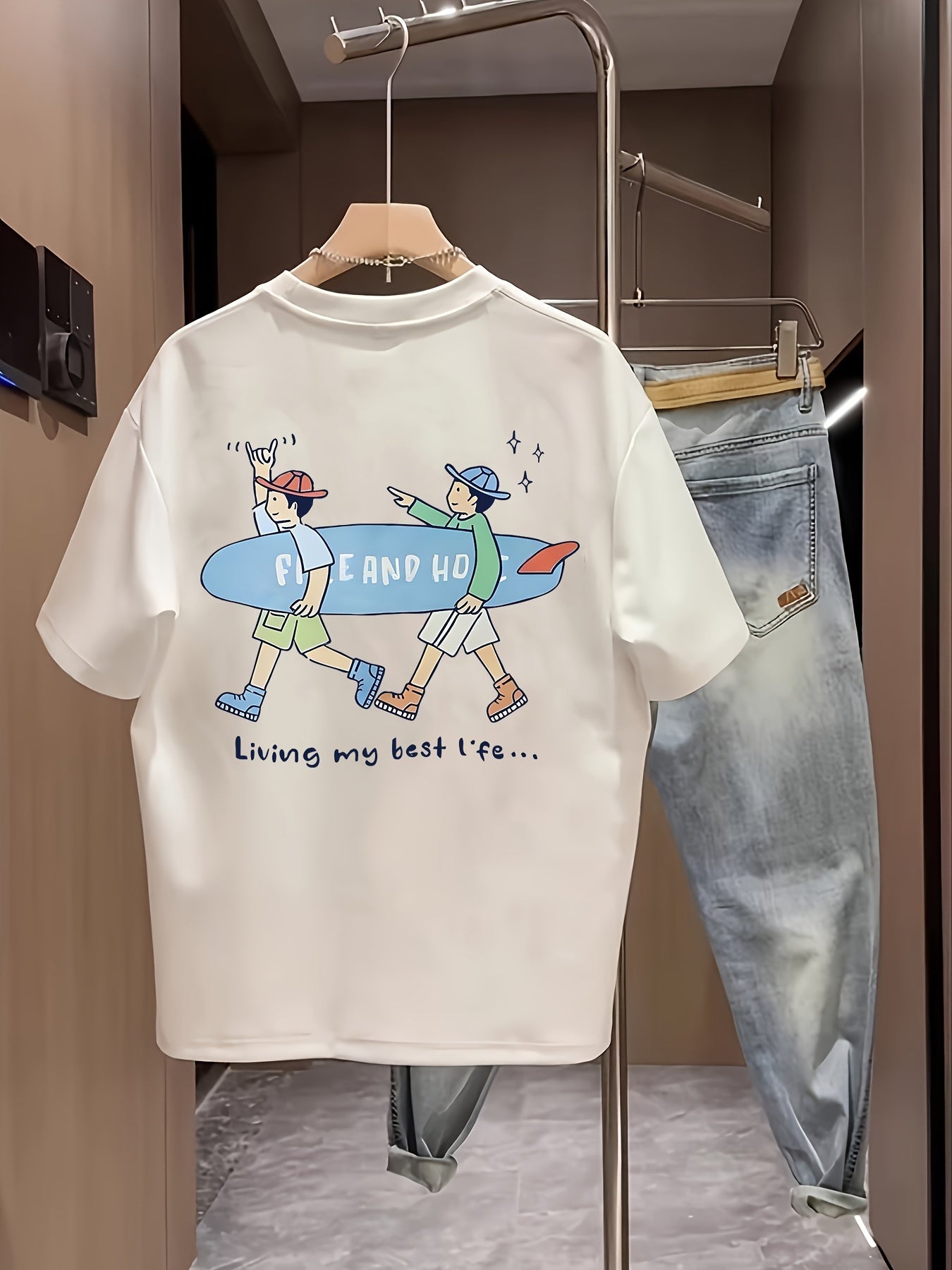 Unisex Graphic T-Shirt im lässigen Streetstyle mit Print "Living my best life" – Freizeit & Alltag