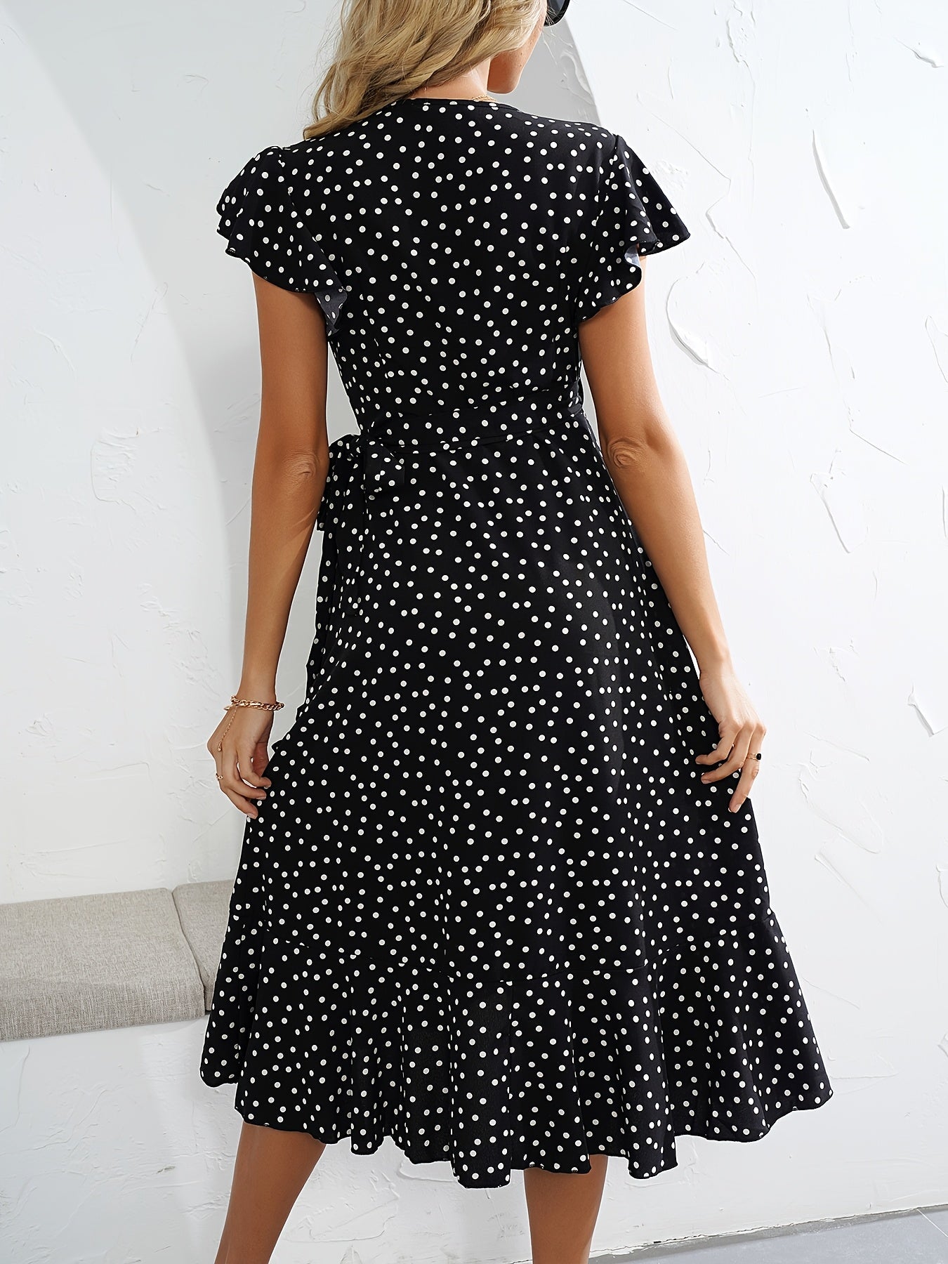 Damen Elegantes Polka-Dot Wickelkleid mit Rüschen – Stilvolles Sommerkleid für Alltag & Freizeit