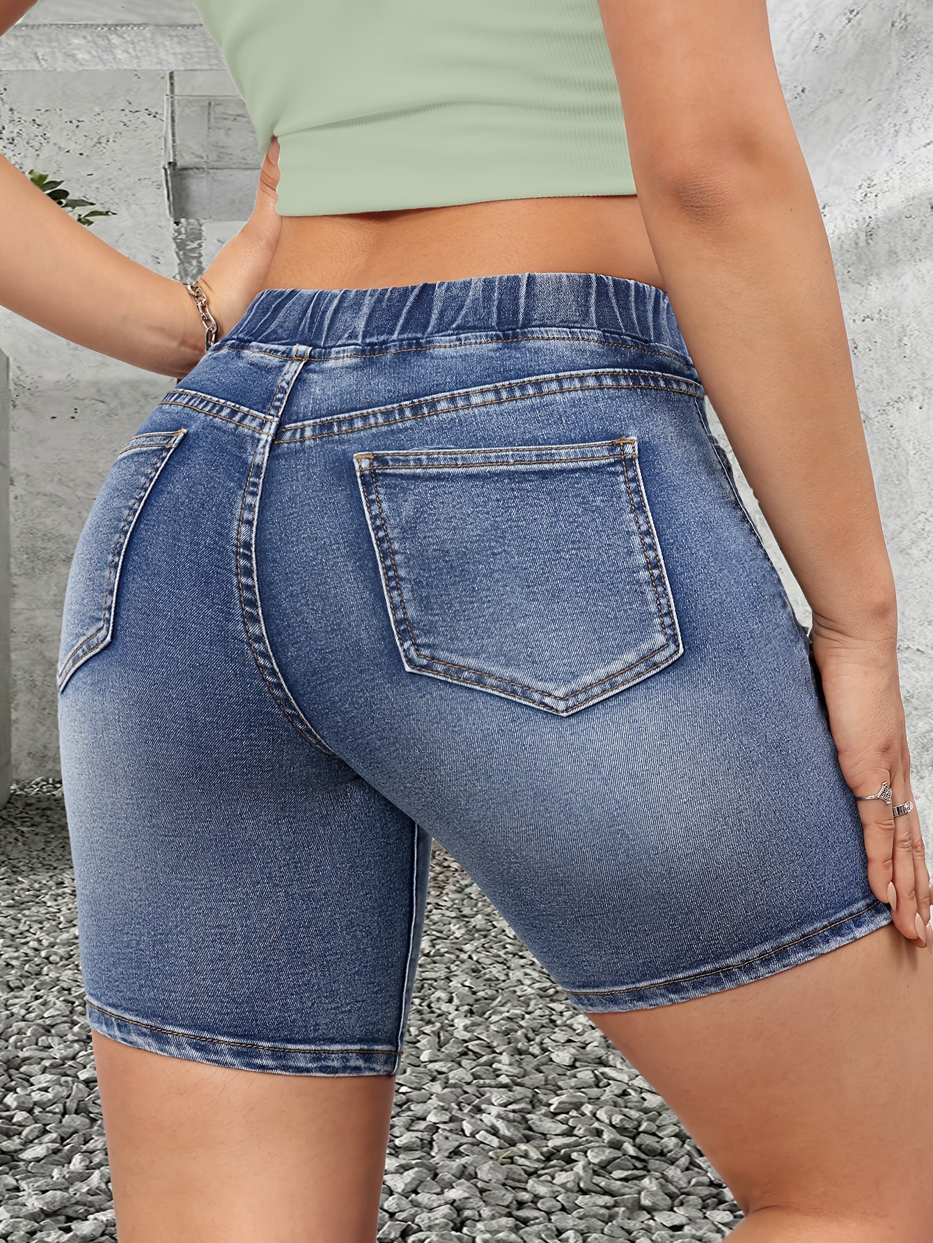 Damen Bermuda Shorts im Destroyed Look mit Kordelzug – Perfekt für Freizeit und Sommer