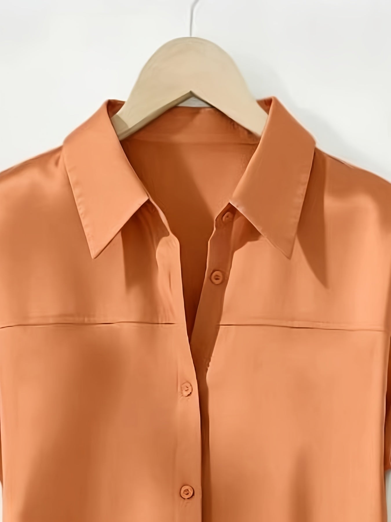 Damen Bluse mit Kragen und Knopfleiste – Eleganter, Zeitloser Stil für Büro und Freizeit